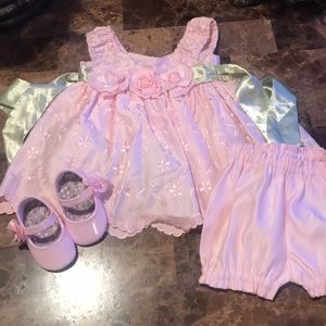 Brand Dress: Pippa & Julie. Brand shoes: Baby Deer